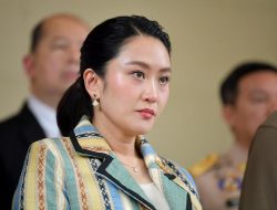 Percakapan Bocor dengan Hun Sen, PM Thailand Paetongtarn Didemo Ribuan Warga Tuntut Mundur